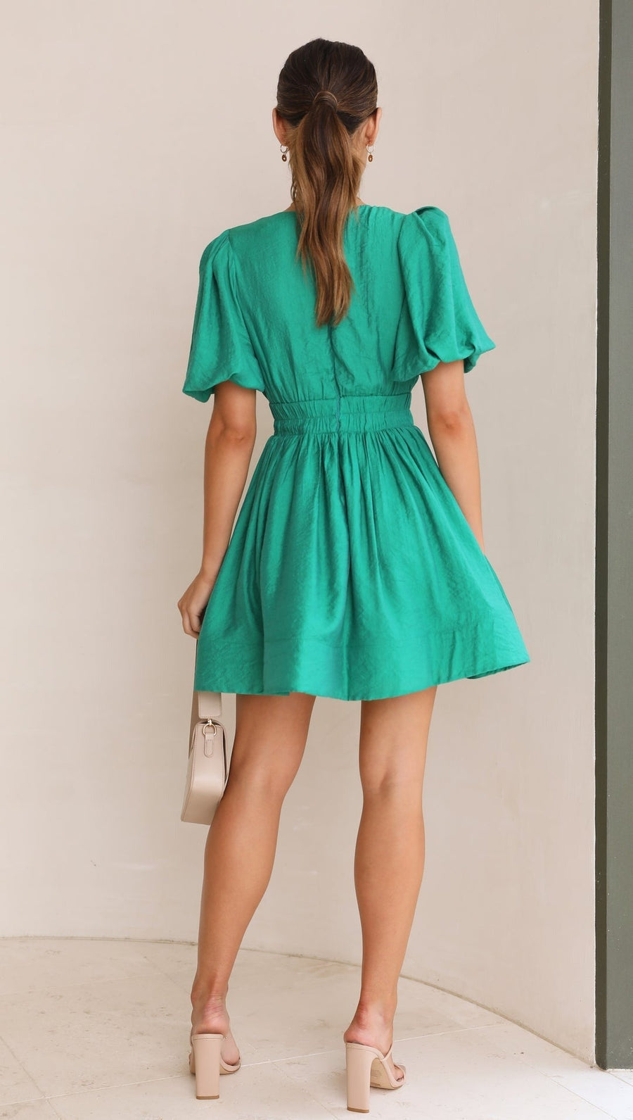 Amira | Elegante Mini-Jurk mit Glitzerdetails 7