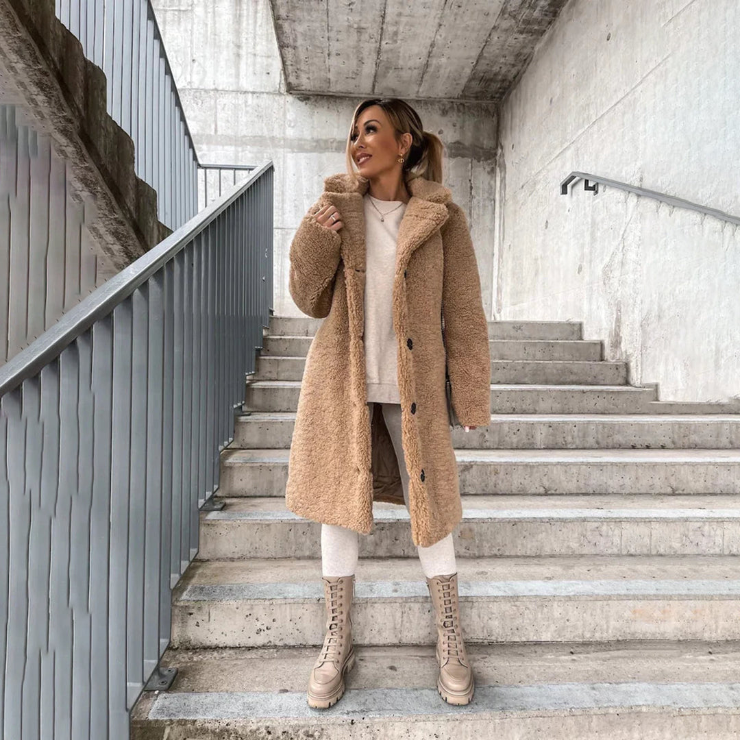 Aurora Damenjacke – Lange Teddy-Jacke in Beige, Warm und Stilvoll 2