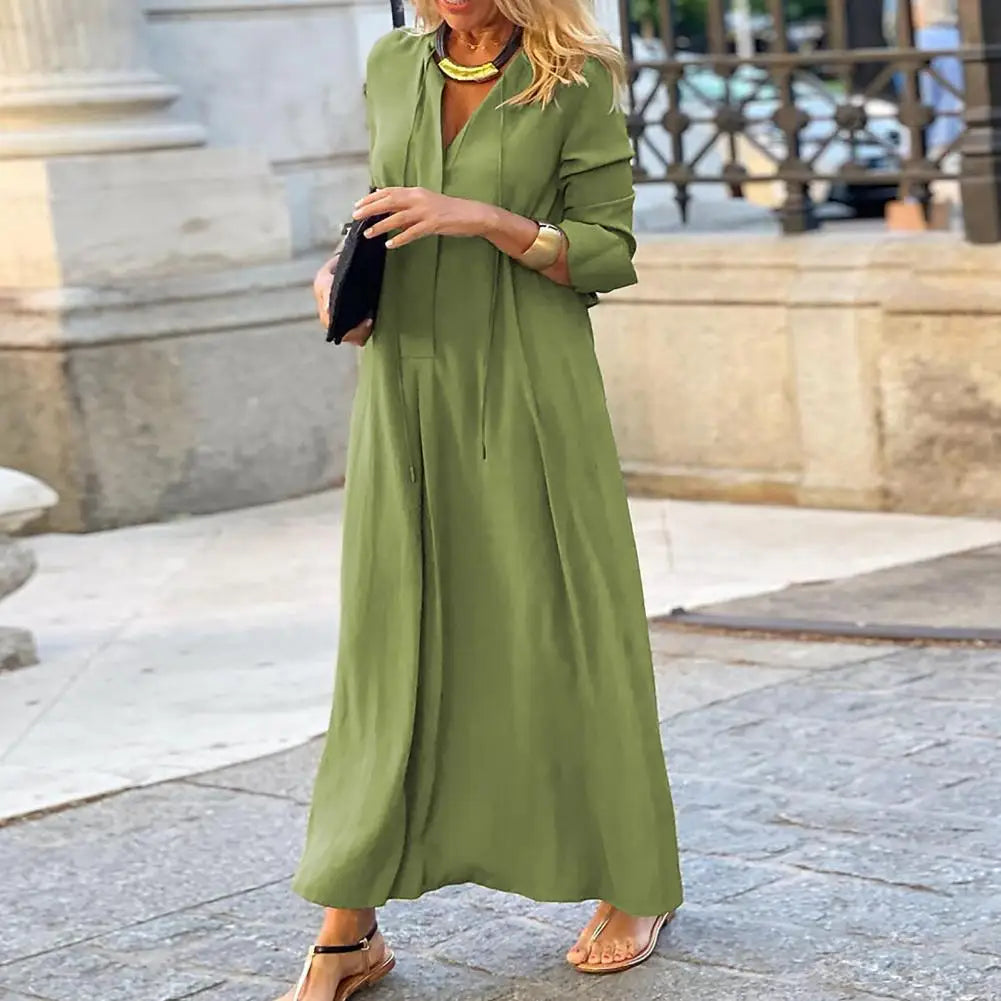 Jytte | Elegantes Damenkleid Mit V-Cut Und Schnürung Für Stilvolle Anlässe-3