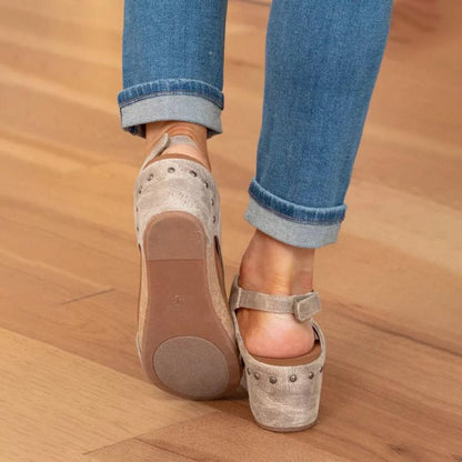 Amara | Orthopädische Damen Sandalen aus Leder mit Verstellbaren Riemen und Stoßdämpfender Sohle 4
