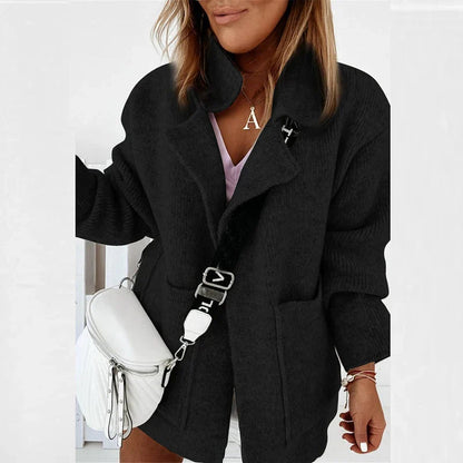 Bianca Damenjacke – Leichtes Atmungsaktives Material, Chic Schalkragen 2