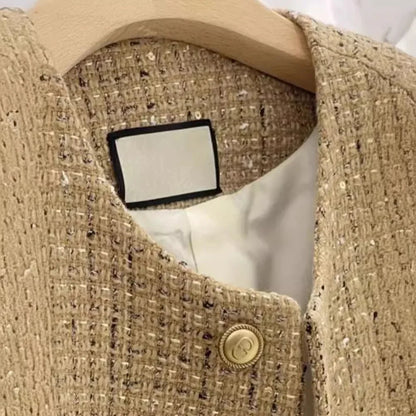 Britte | Elegantes, Bei Geschnittenes Damen Jackett aus Weichem, Atmungsaktivem Material 3