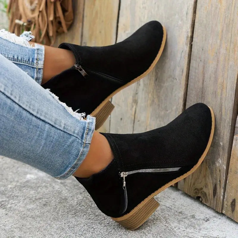 Céline | Trendige Wildlederstiefel mit Absatz 3