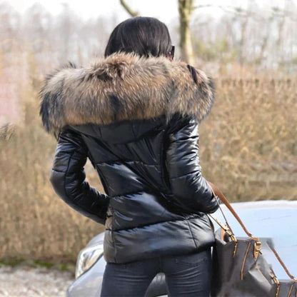 Chice Winterjacke für Damen – Gefüttert mit Kunstpelz, Elegant 2