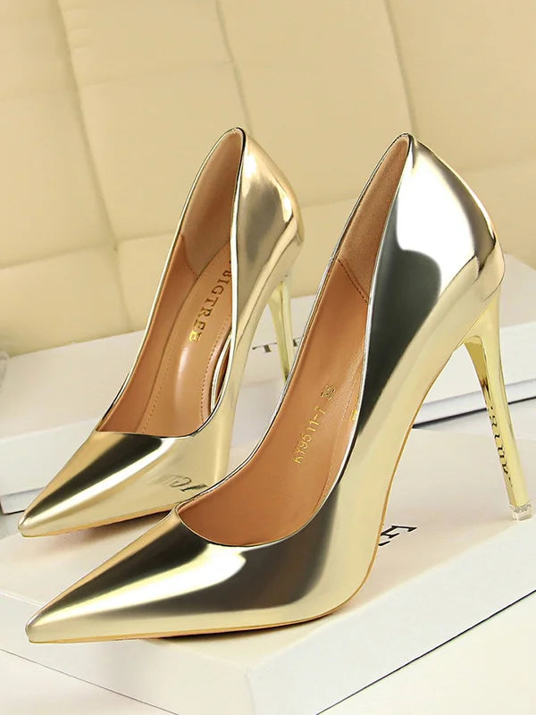 Cornelieke Damen Pumps – Elegantes Silber Stiletto Design, Hochwertige Materialien 0
