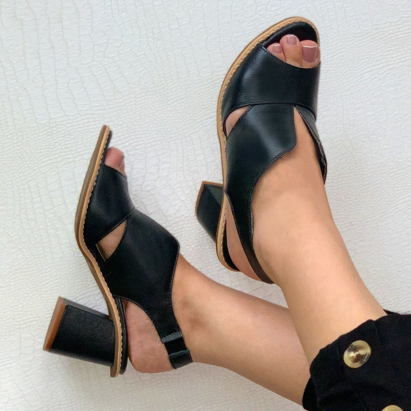 Elegante Damen Pumps | Bequeme Schwarze Pumps mit Abgerundeter Spitze und Mittelhohem Absatz 7