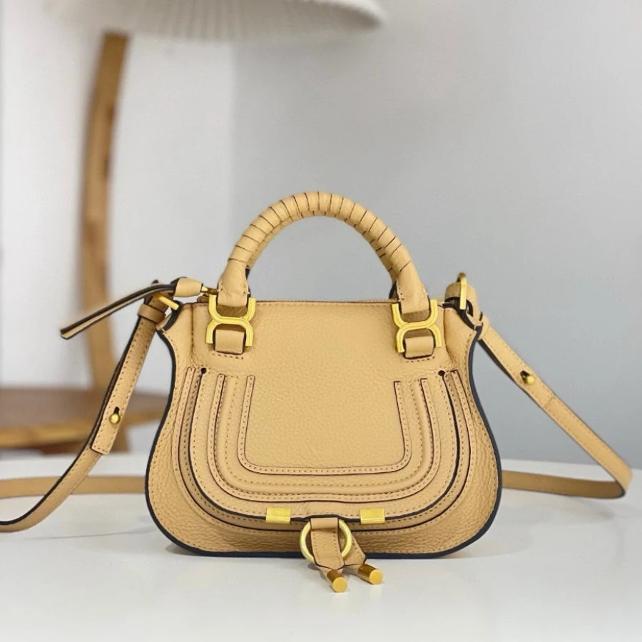 Elegante Handtasche Damen mit Gebogenem Design und Goldenen Akzenten – Kompakt für Alltag und Wochenende aus Synthetischem Leder 12
