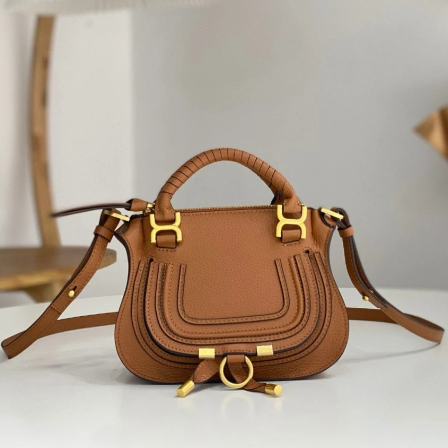 Elegante Handtasche Damen mit Gebogenem Design und Goldenen Akzenten – Kompakt für Alltag und Wochenende aus Synthetischem Leder 8