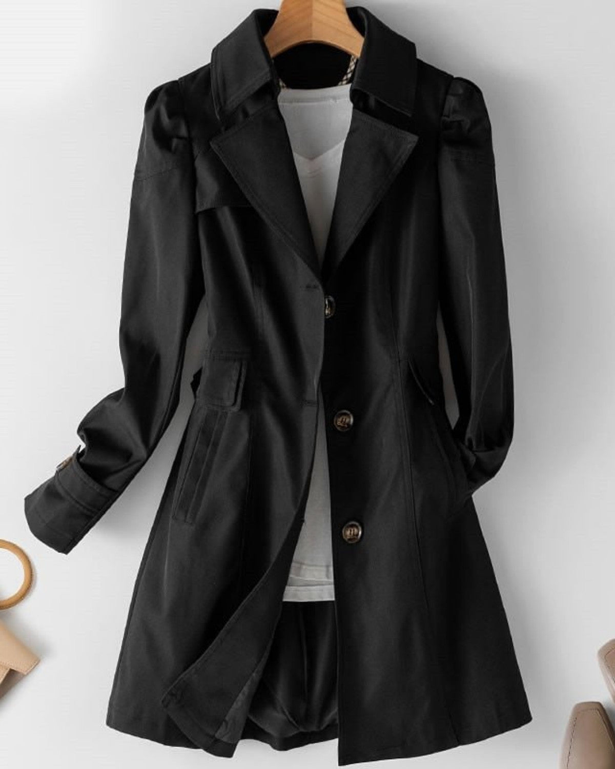 Eleganter Damen Trenchcoat – Zeitloses Design mit Knopfverschluss für den Herbst 2