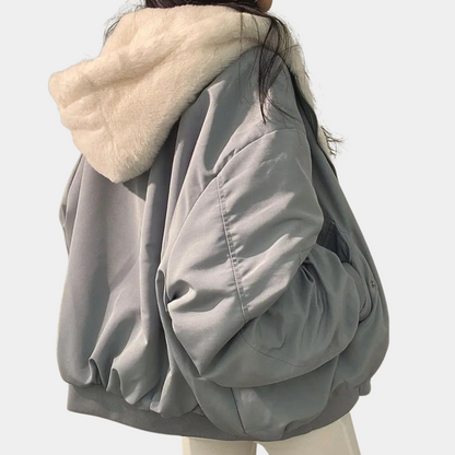 Ellen Damen Winterjacke – Gefüttert mit Kapuze, Warm in Blau, Schwarz oder Weiß 1