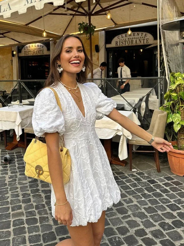 Fay | Festliches Damenkleid mit Bestickten Rüschen in Weiß für Hochzeitsgäste und Sommeranlässe 0