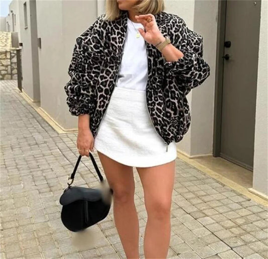 Leo | Bomberjacke mit Leopardenprint 1