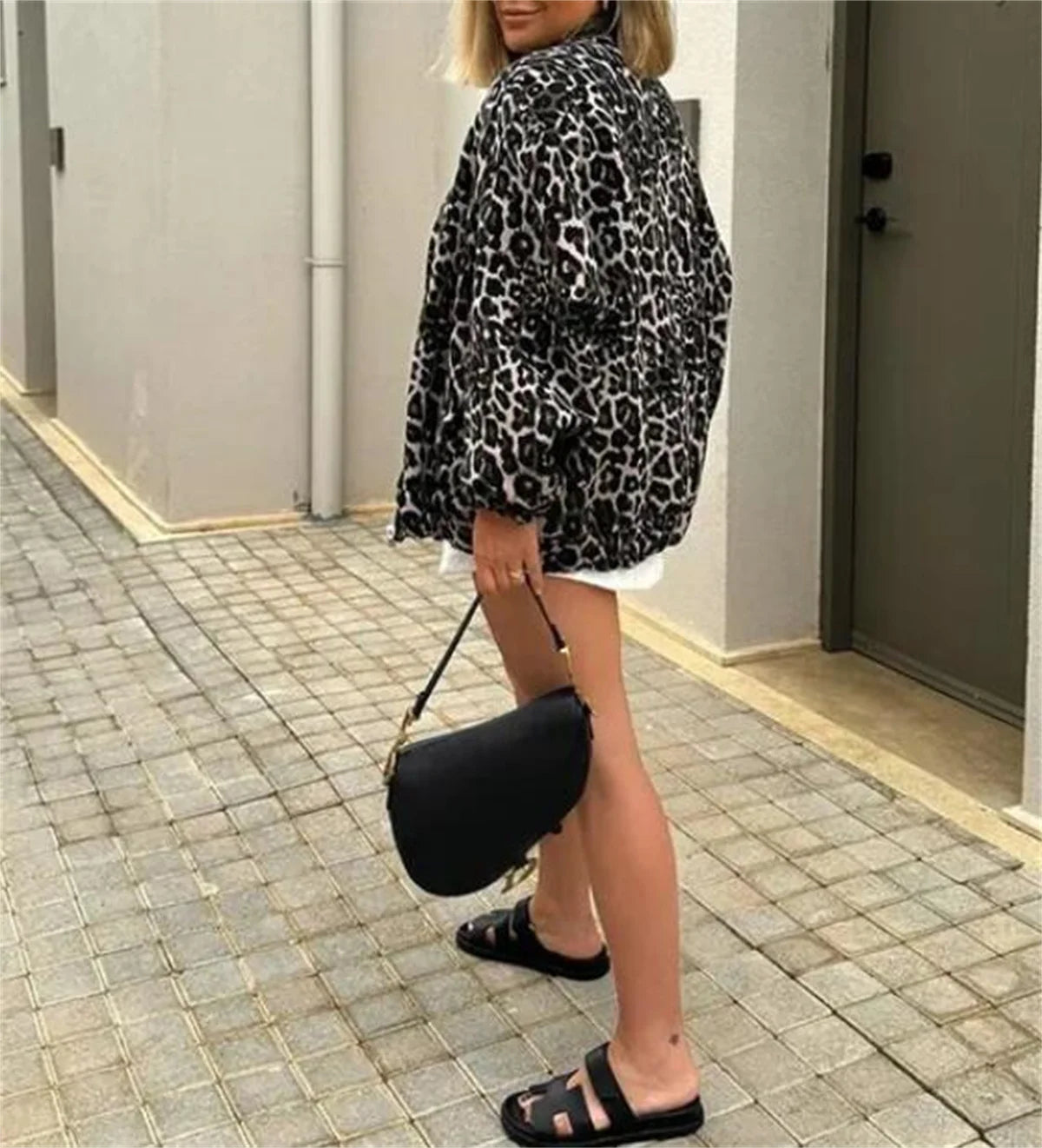 Leo | Bomberjacke mit Leopardenprint 3