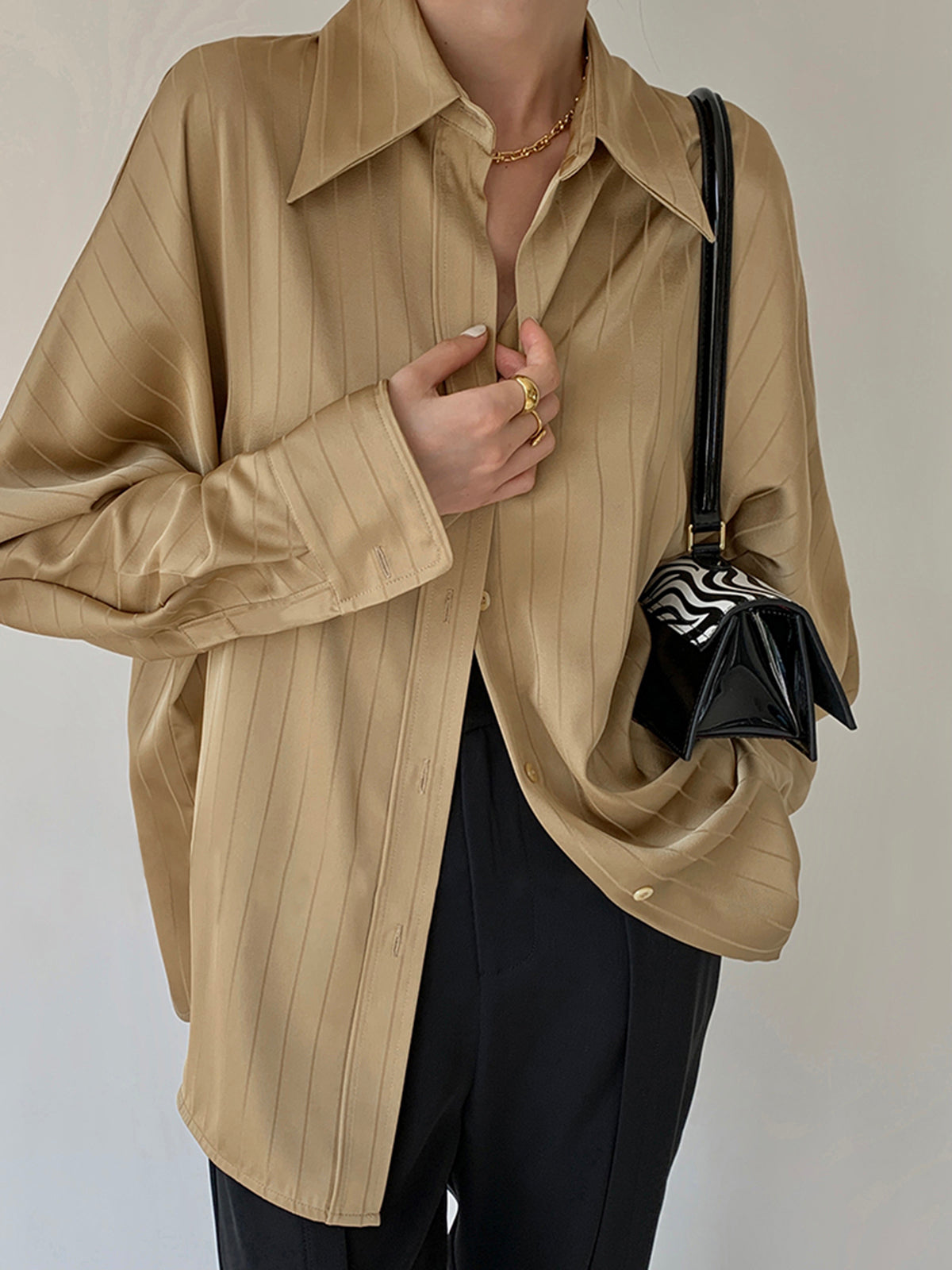 Lorena Damenbluse – Oversized, Hochwertige Baumwolle, Zeitloses Design 9