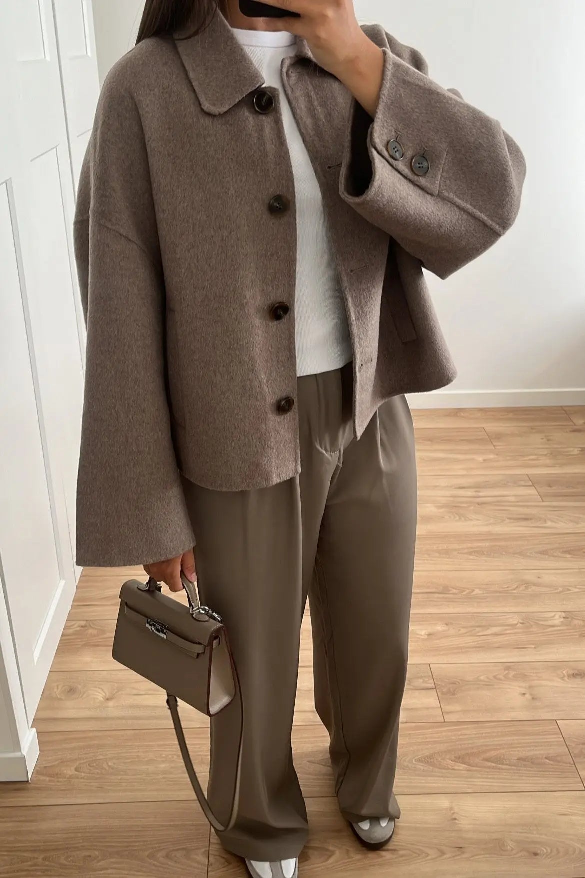 Lucy | Langer Damenmantel Mit Oversized Passform Für Elegante Winterlooks 2