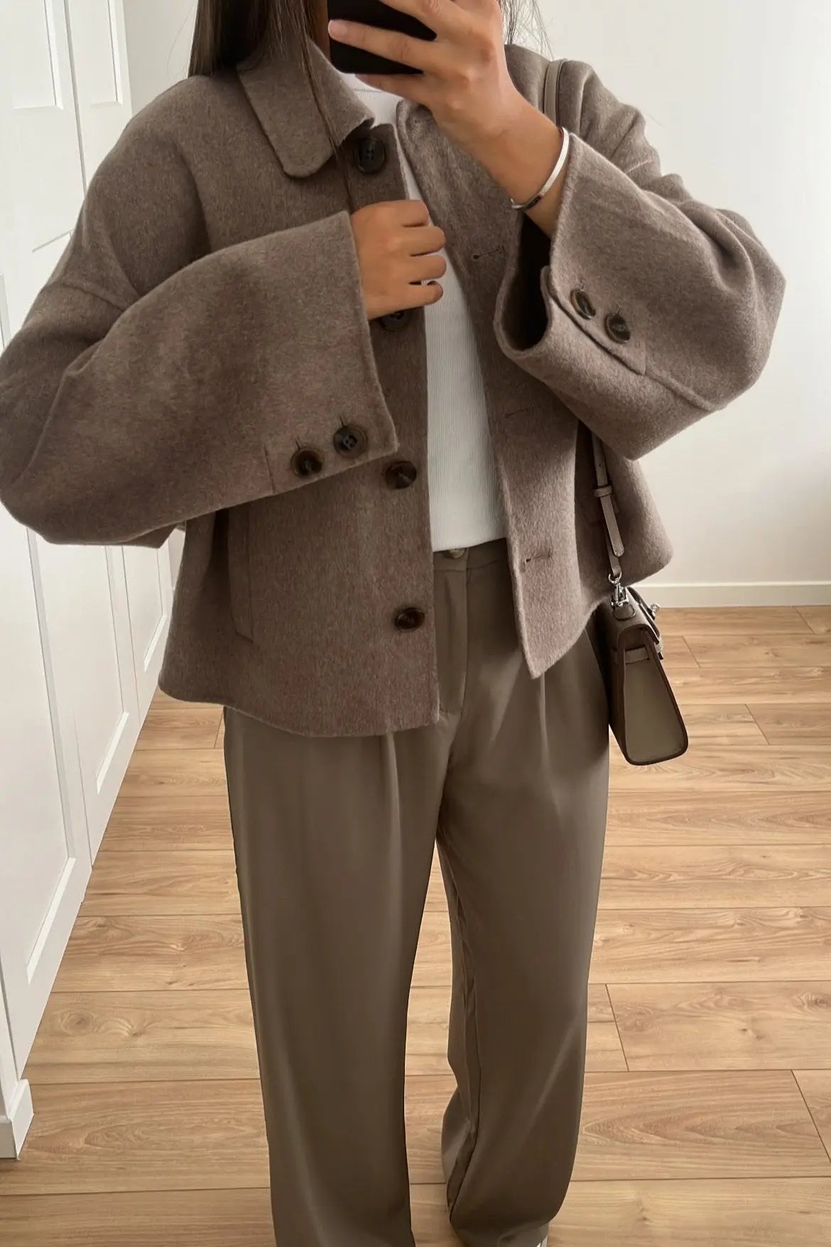 Lucy | Langer Damenmantel Mit Oversized Passform Für Elegante Winterlooks 4