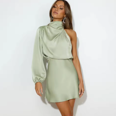 Maddie | Asymmetrisches Abendkleid aus Satin für Elegante Anlässe 6