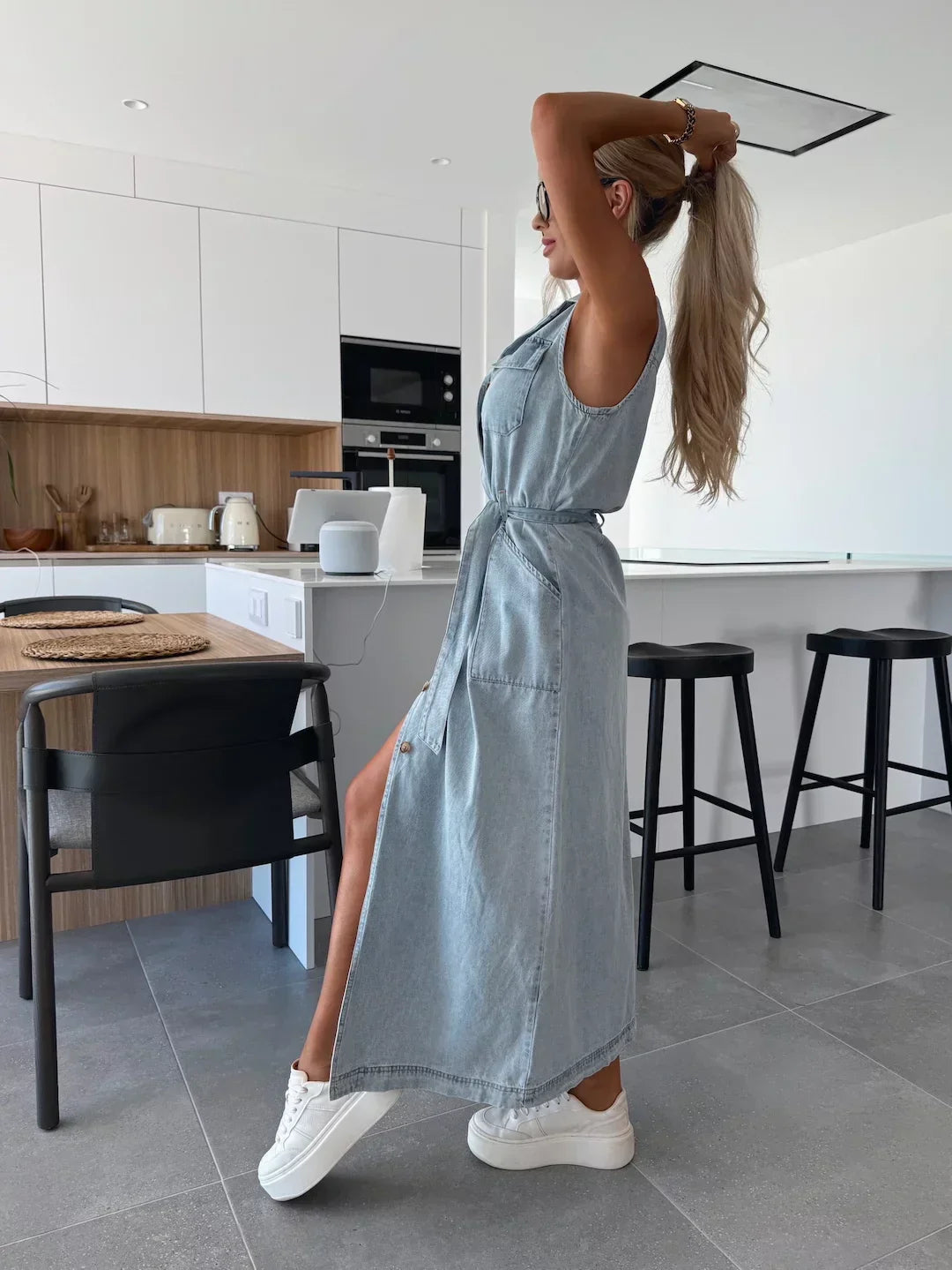 Mirella | Maxi Kleid Denim für Damen im Sommer mit A-Linie und verstellbaren Trägern 1
