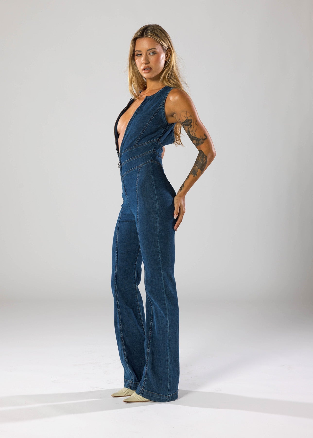 Miu | Eleganter Denim Jumpsuit Damen Mit Herzform-Ausschnitt Für Sommer 5