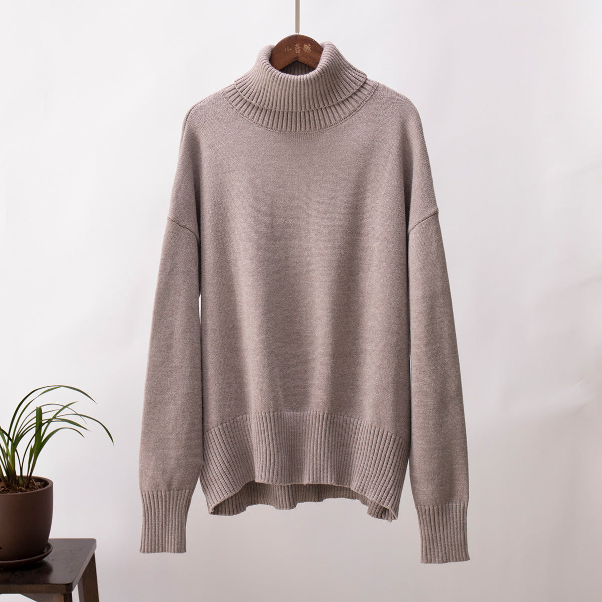 Luxurious Cashmere Roll Neck Jumper For Women Hause Lune