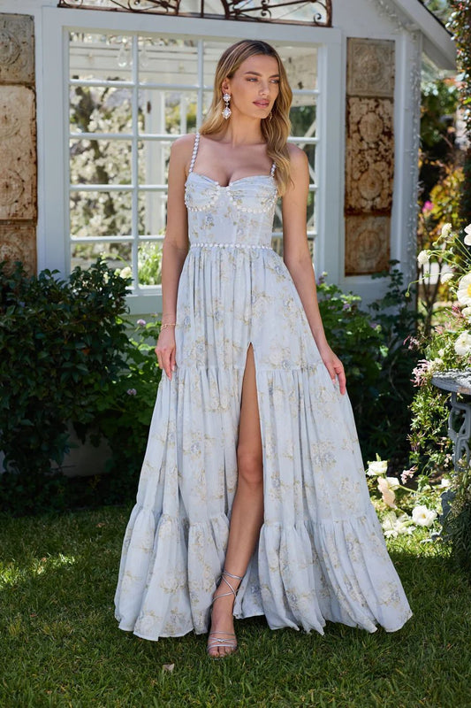 Beau | Festliches Damenkleid mit Perlen und Herzförmigem Ausschnitt 1