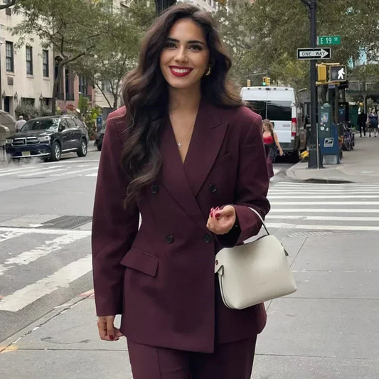 Gabriel | Eleganter Doppelbrustblazer Damen In Tiefenburgunder - Maßgeschneiderte Passform 2