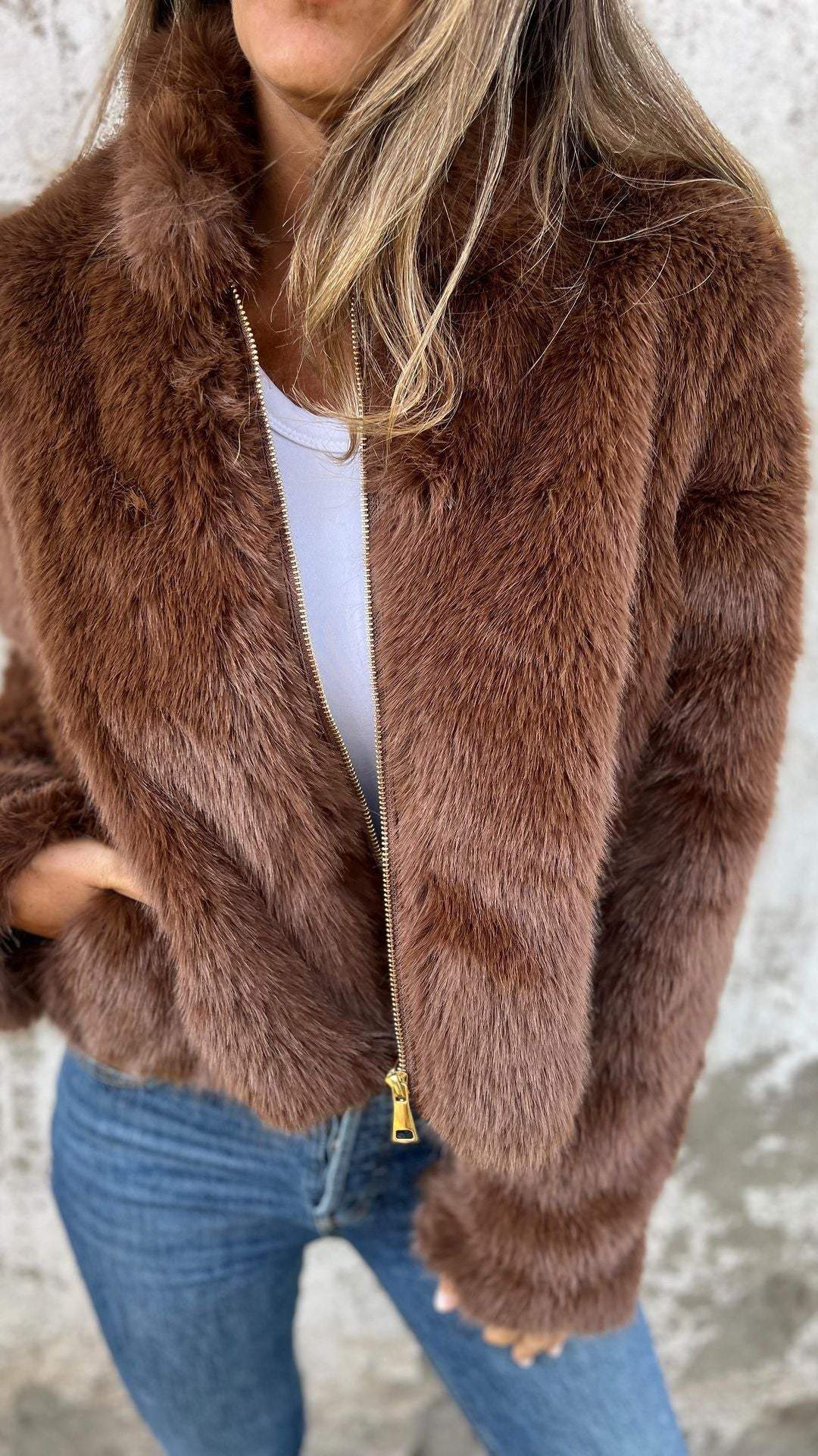 Sarah Faux Fur Jacke für Damen – Luxuriöses Kunstfell, Elegant 1