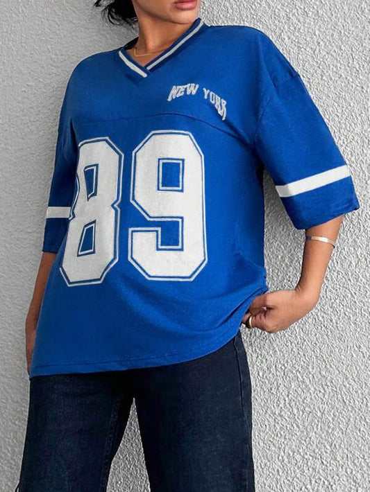 Tirza | Oversized T-Shirt Damen mit V-Ausschnitt im Sportlichen Varsity-Look 1