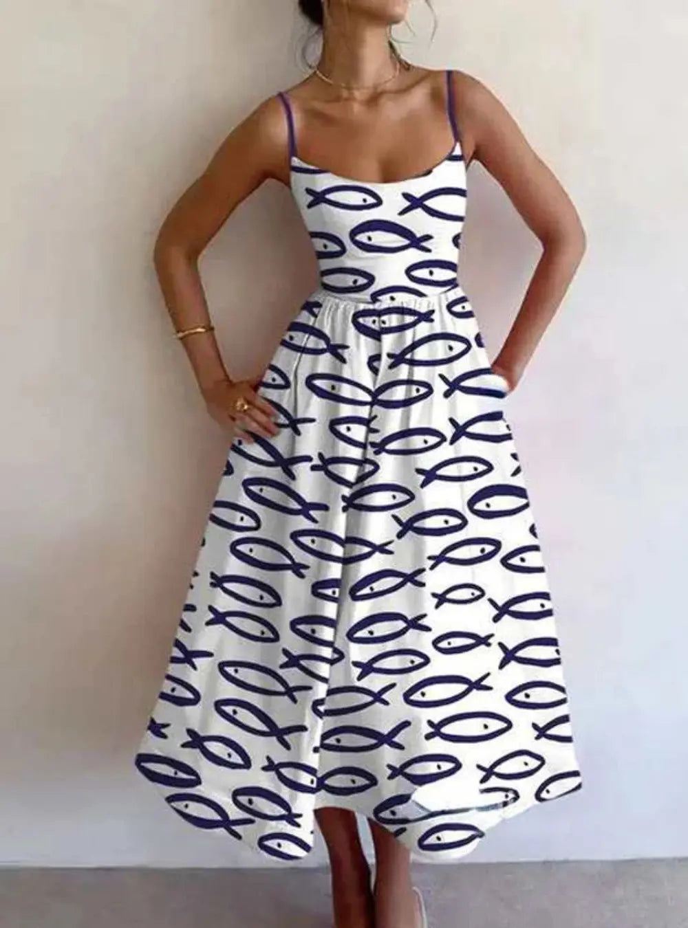 Valarie | Abstrakte Off-Shoulder Maxi-Jurk für Damen mit Spaghettiträgern und Verspieltem Fischmuster 2