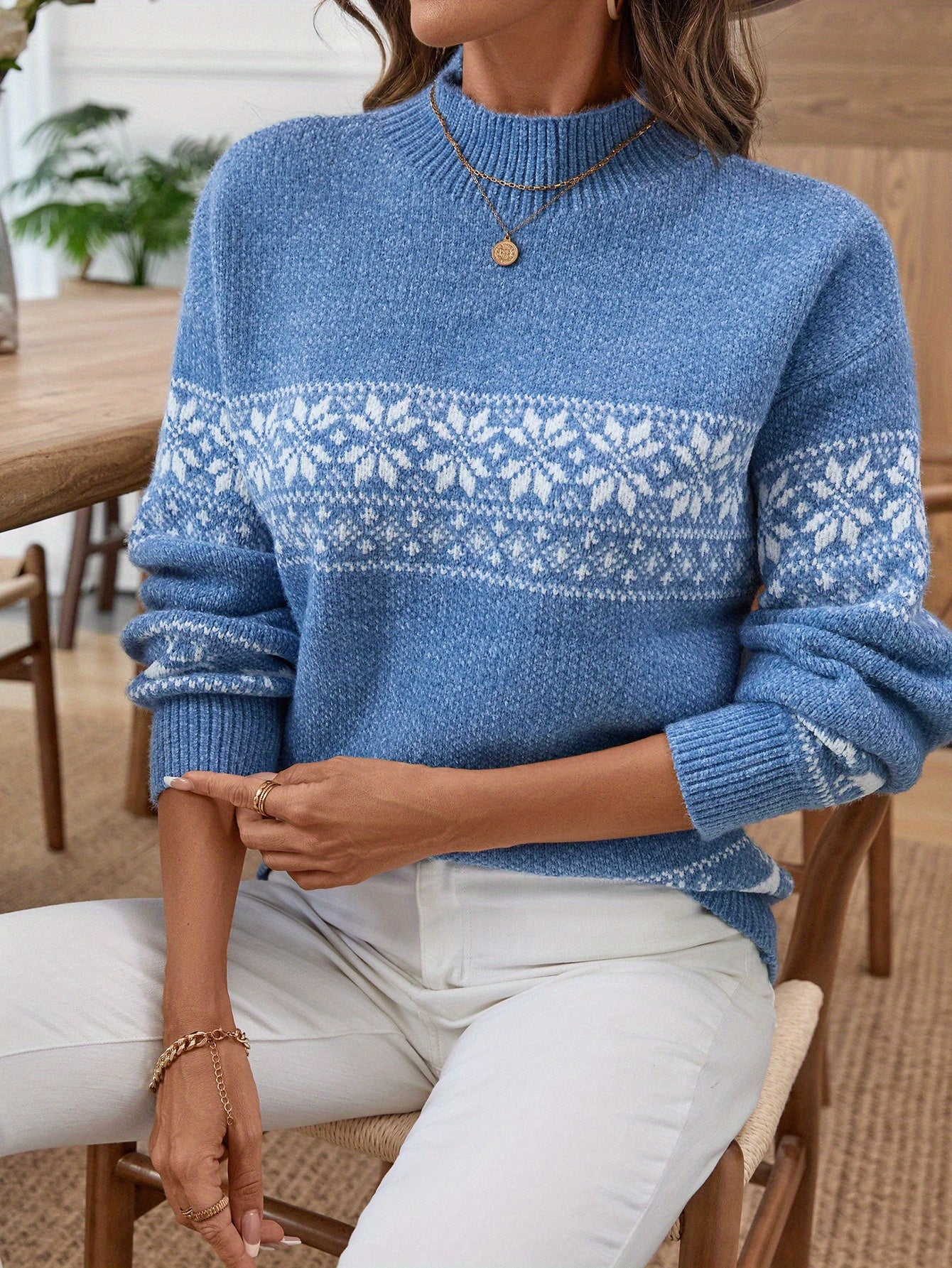 Women's Blue Cable- Sweater - Winter Snowflake & Reindeer Pattern Round Neck Long Sleeve Blouse, Soft Warm Knitwear for Christmas Parties, Casual & Formal Events (Hand Wash/Dry Clean) - Scandinavian Style Winter Sweater, Elegant Sweaters For Women, Vintag Hause Lune